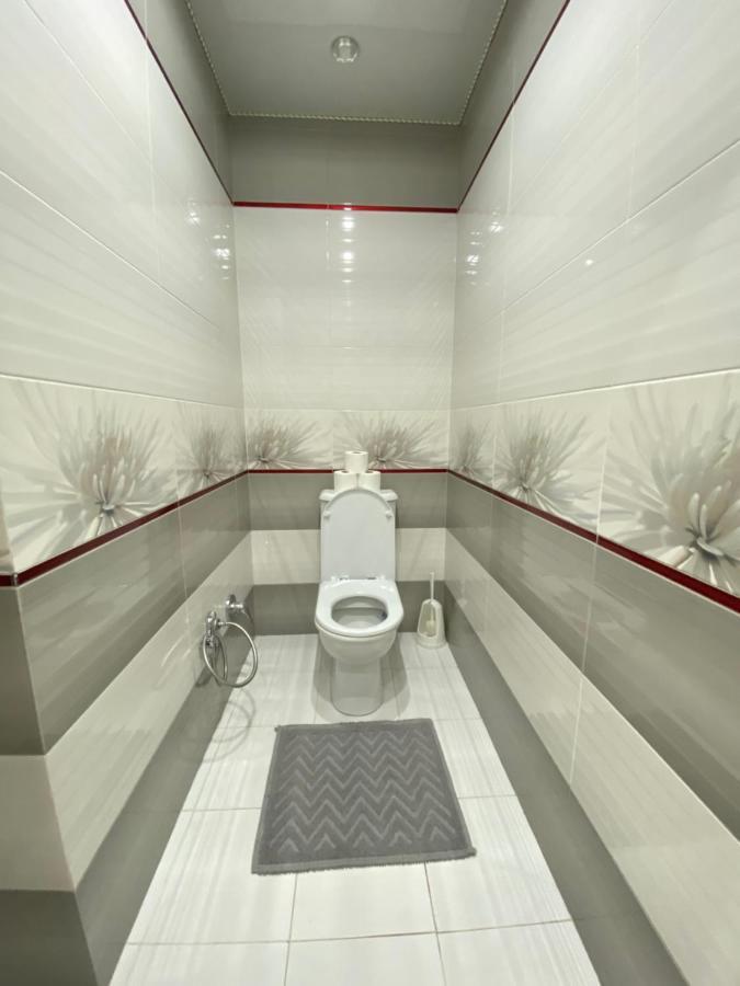 Two Bedroom Large Apartment In Кишинев Екстериор снимка