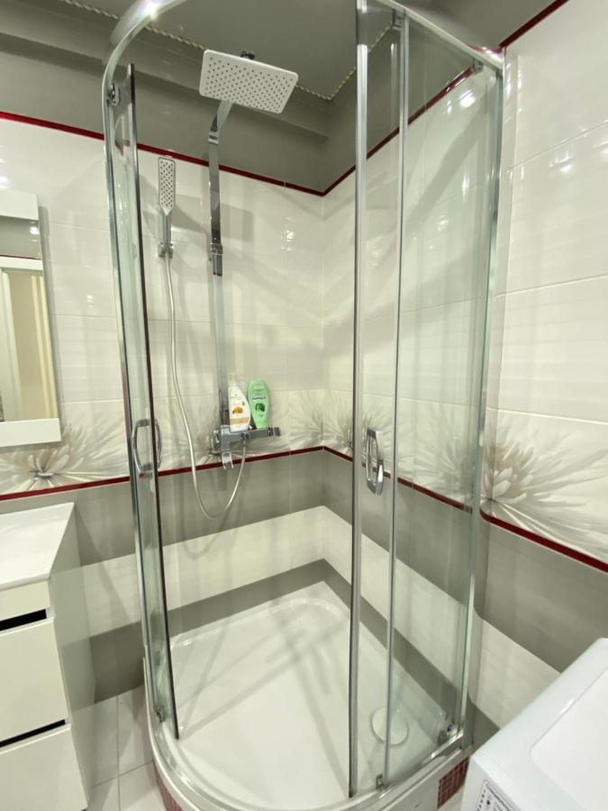Two Bedroom Large Apartment In Кишинев Екстериор снимка